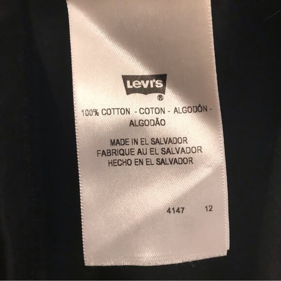 Levi's Today Is The Present Go Forth T-shirt Size Medium - Picture 4 of 8